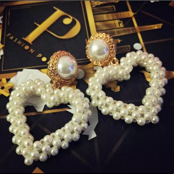 Pearl Heart Drop Earring statement drop earrings - Picture 4 of 9